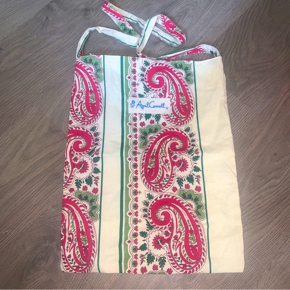 April Cornell Bag,  18"x 14", Strap  40" Green/Crimson/Beige